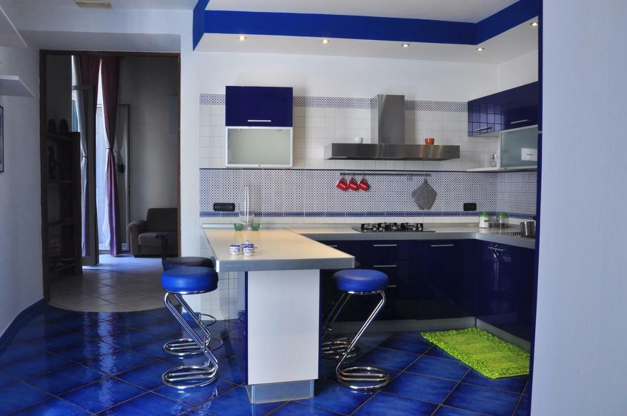 Suite Monticelli Napoli Bagian luar foto