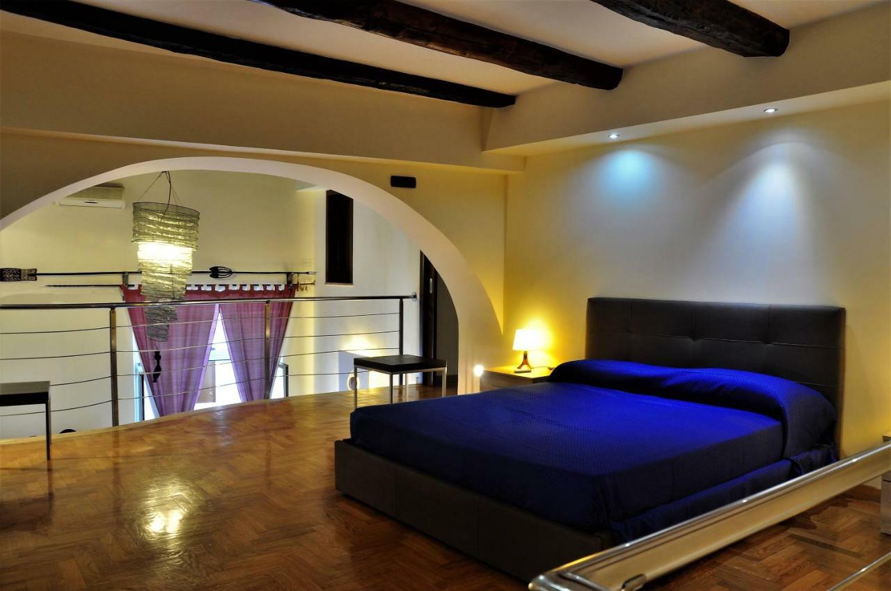 Suite Monticelli Napoli Bagian luar foto