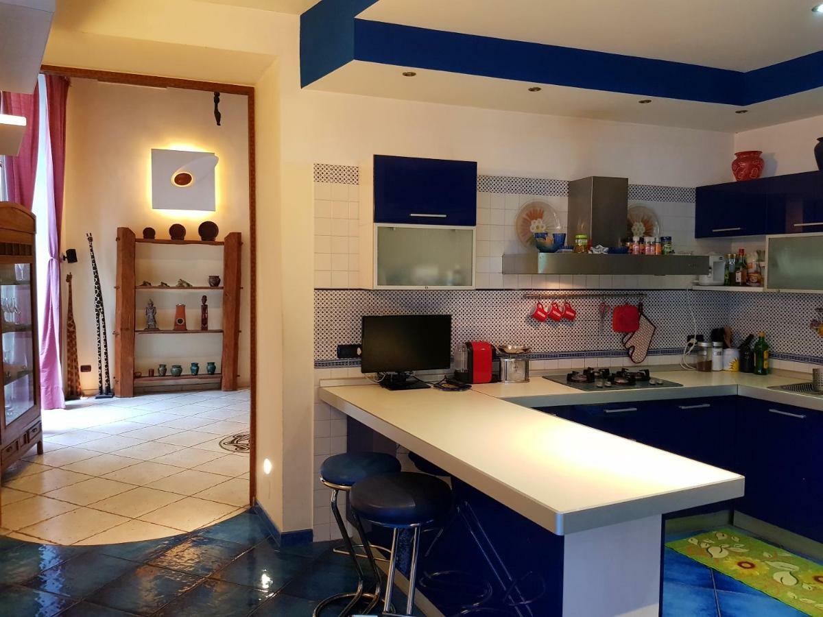 Suite Monticelli Napoli Bagian luar foto